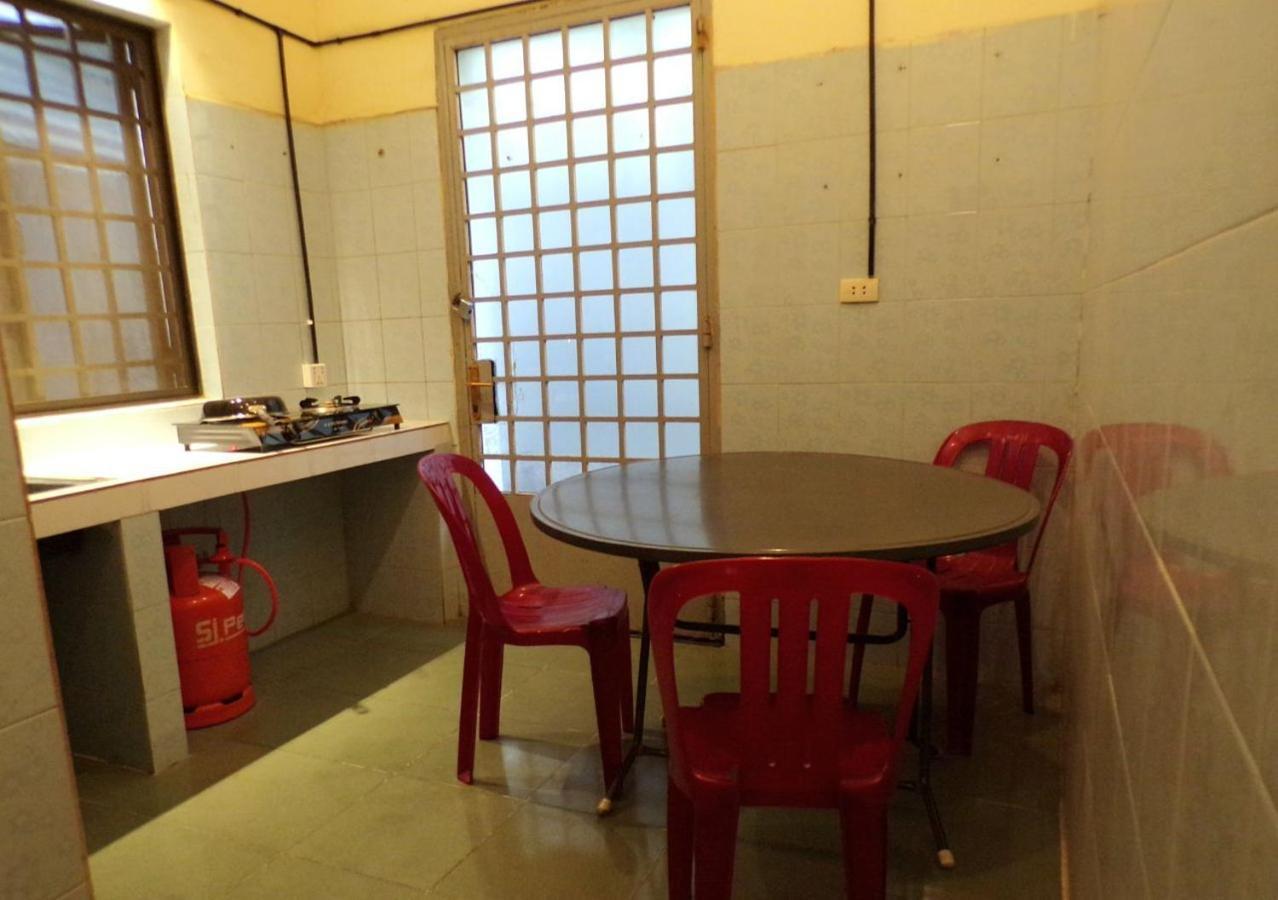 Dimocrata Daire Phnom Penh Dış mekan fotoğraf